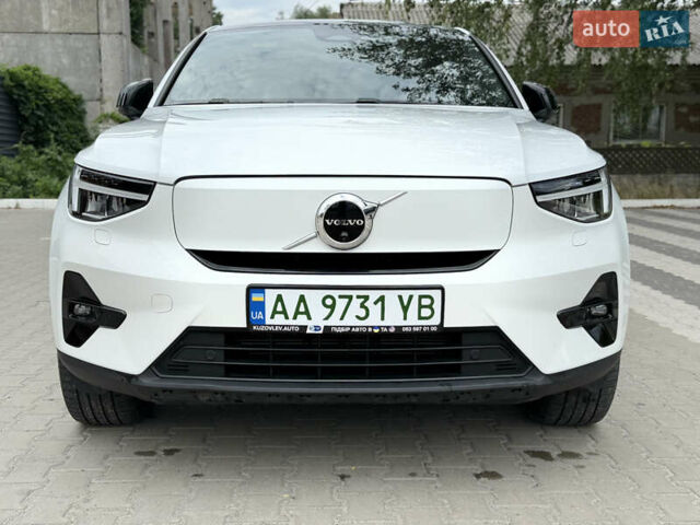 Белый Вольво C40 Recharge, объемом двигателя 0 л и пробегом 18 тыс. км за 31500 $, фото 20 на Automoto.ua