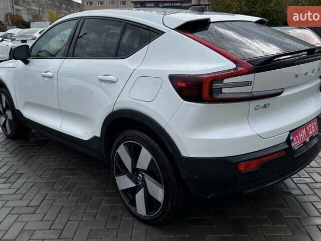 Белый Вольво C40 Recharge, объемом двигателя 0 л и пробегом 164 тыс. км за 23700 $, фото 2 на Automoto.ua