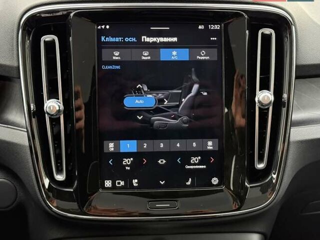 Черный Вольво C40 Recharge, объемом двигателя 0 л и пробегом 100 тыс. км за 29300 $, фото 46 на Automoto.ua