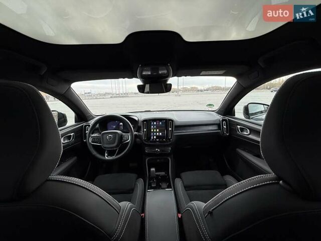 Черный Вольво C40 Recharge, объемом двигателя 0 л и пробегом 100 тыс. км за 29300 $, фото 48 на Automoto.ua