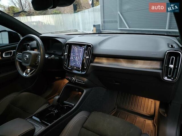 Чорний Вольво C40 Recharge, об'ємом двигуна 0 л та пробігом 68 тис. км за 28000 $, фото 47 на Automoto.ua