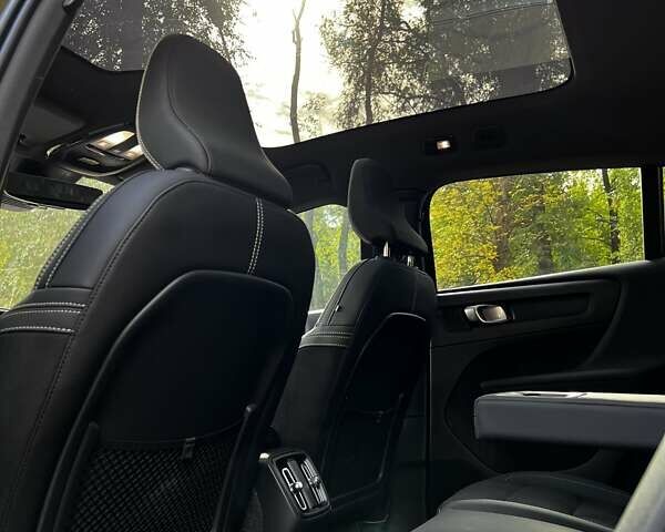 Черный Вольво C40 Recharge, объемом двигателя 0 л и пробегом 48 тыс. км за 28900 $, фото 39 на Automoto.ua