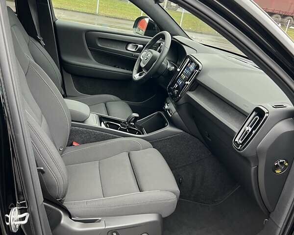 Черный Вольво C40 Recharge, объемом двигателя 0 л и пробегом 120 тыс. км за 27000 $, фото 24 на Automoto.ua