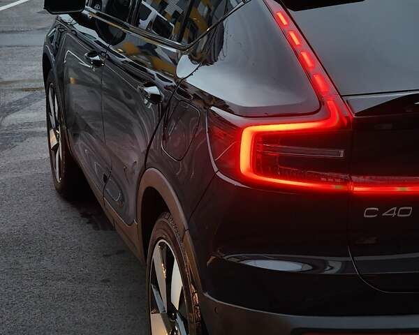 Чорний Вольво C40 Recharge, об'ємом двигуна 0 л та пробігом 68 тис. км за 28000 $, фото 24 на Automoto.ua