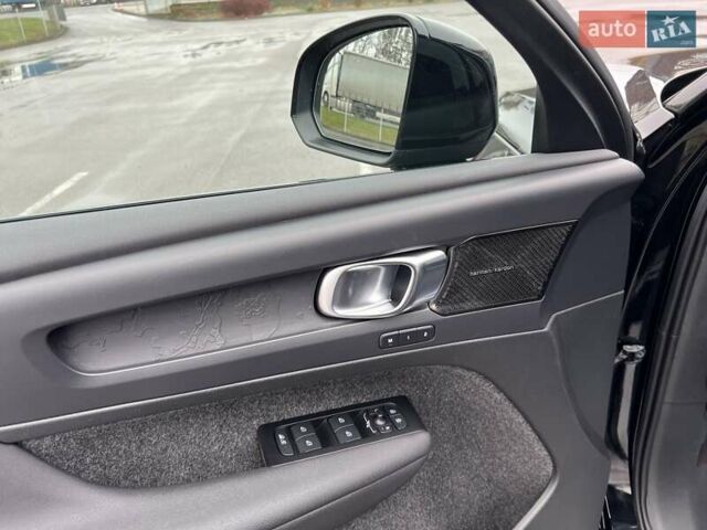 Черный Вольво C40 Recharge, объемом двигателя 0 л и пробегом 120 тыс. км за 27000 $, фото 22 на Automoto.ua