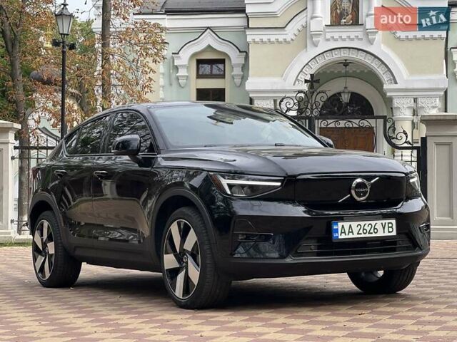 Черный Вольво C40 Recharge, объемом двигателя 0 л и пробегом 48 тыс. км за 28900 $, фото 5 на Automoto.ua