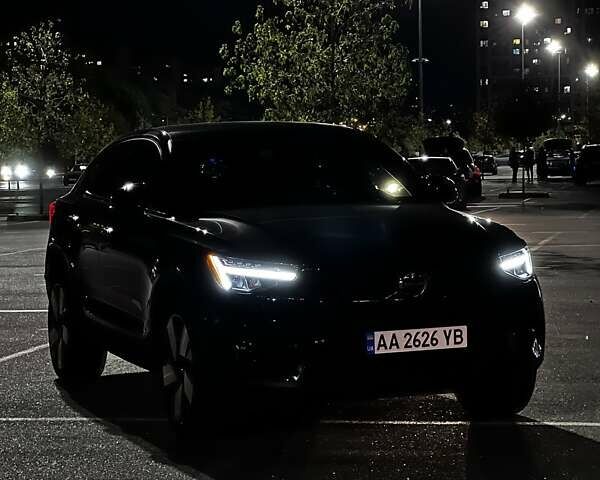 Черный Вольво C40 Recharge, объемом двигателя 0 л и пробегом 48 тыс. км за 28900 $, фото 1 на Automoto.ua