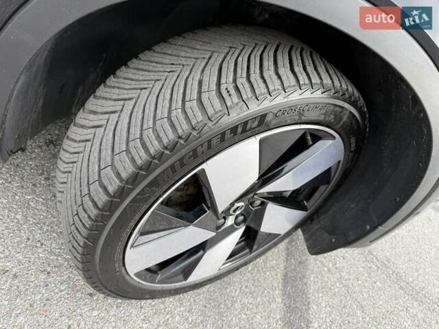 Черный Вольво C40 Recharge, объемом двигателя 0 л и пробегом 100 тыс. км за 29300 $, фото 51 на Automoto.ua