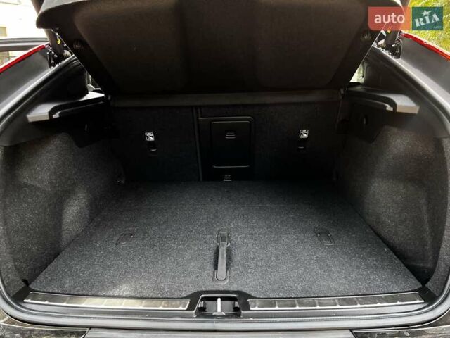 Черный Вольво C40 Recharge, объемом двигателя 0 л и пробегом 48 тыс. км за 28900 $, фото 44 на Automoto.ua