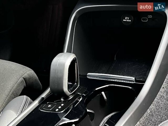 Черный Вольво C40 Recharge, объемом двигателя 0 л и пробегом 48 тыс. км за 28900 $, фото 46 на Automoto.ua