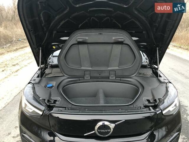 Черный Вольво C40 Recharge, объемом двигателя 0 л и пробегом 35 тыс. км за 31500 $, фото 10 на Automoto.ua