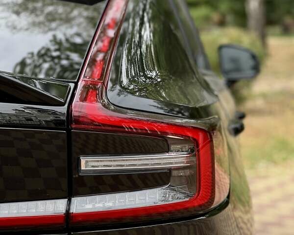 Черный Вольво C40 Recharge, объемом двигателя 0 л и пробегом 48 тыс. км за 28900 $, фото 12 на Automoto.ua