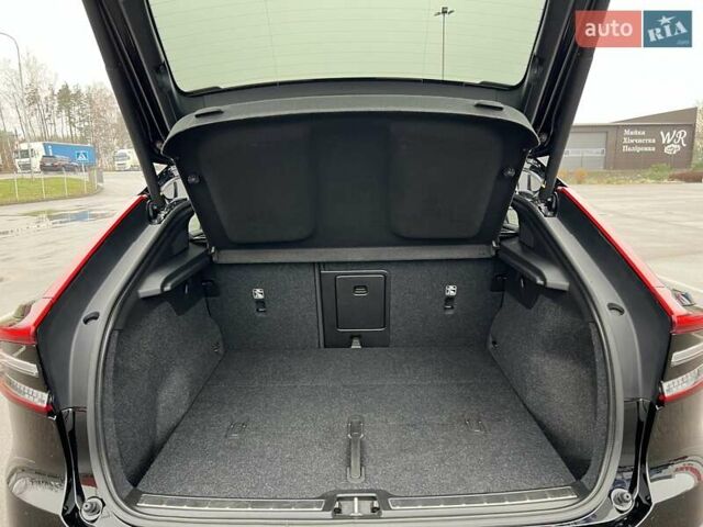 Черный Вольво C40 Recharge, объемом двигателя 0 л и пробегом 120 тыс. км за 27000 $, фото 28 на Automoto.ua