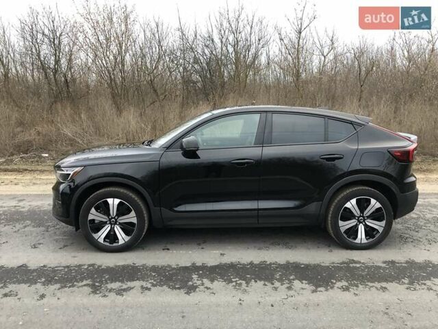 Черный Вольво C40 Recharge, объемом двигателя 0 л и пробегом 35 тыс. км за 31500 $, фото 2 на Automoto.ua