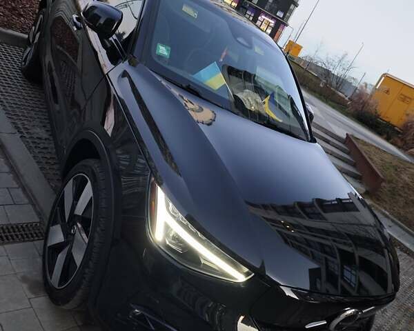 Чорний Вольво C40 Recharge, об'ємом двигуна 0 л та пробігом 43 тис. км за 29900 $, фото 3 на Automoto.ua