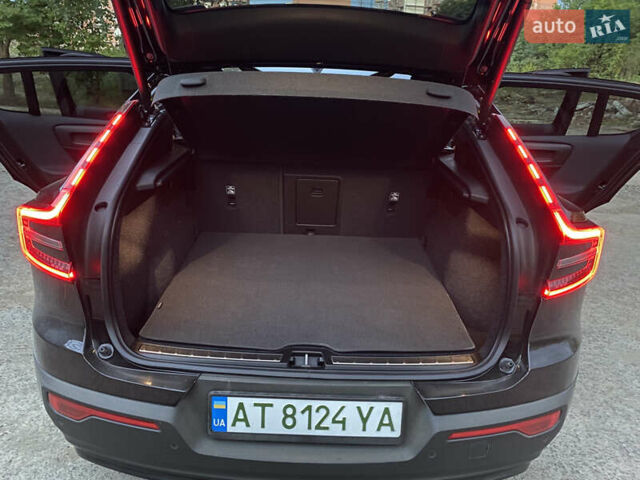 Чорний Вольво C40 Recharge, об'ємом двигуна 0 л та пробігом 47 тис. км за 27700 $, фото 54 на Automoto.ua