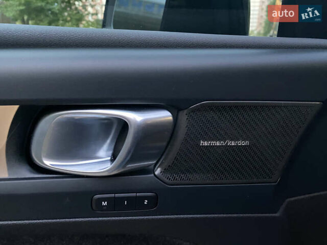 Чорний Вольво C40 Recharge, об'ємом двигуна 0 л та пробігом 47 тис. км за 27700 $, фото 41 на Automoto.ua