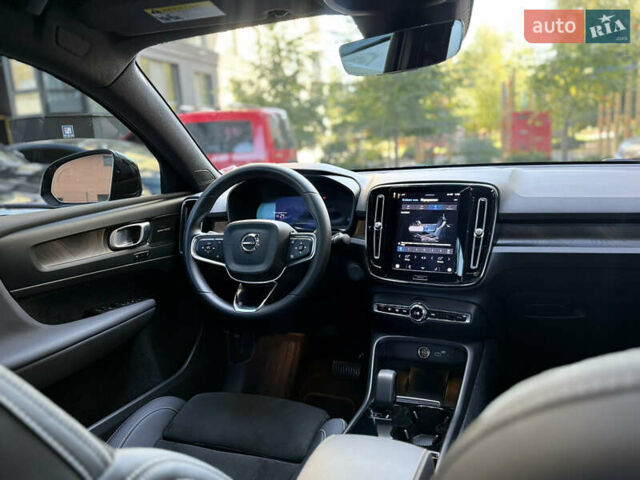 Черный Вольво C40 Recharge, объемом двигателя 0 л и пробегом 44 тыс. км за 28300 $, фото 36 на Automoto.ua