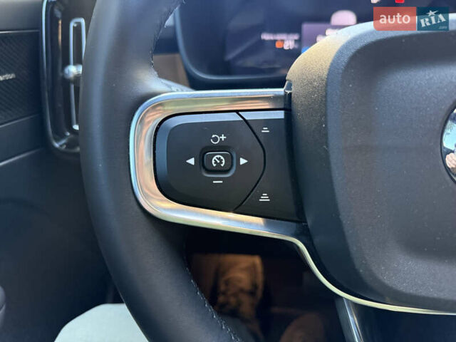 Черный Вольво C40 Recharge, объемом двигателя 0 л и пробегом 44 тыс. км за 28300 $, фото 43 на Automoto.ua