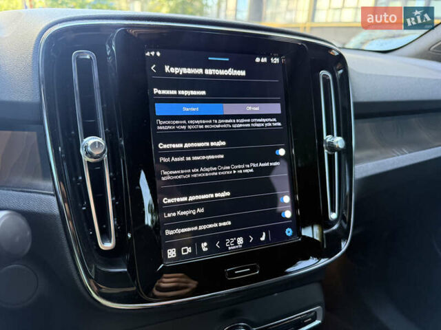 Черный Вольво C40 Recharge, объемом двигателя 0 л и пробегом 44 тыс. км за 28300 $, фото 47 на Automoto.ua