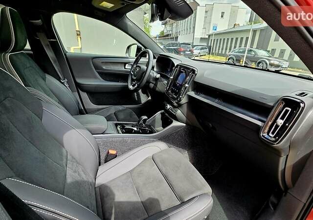 Красный Вольво C40 Recharge, объемом двигателя 0 л и пробегом 52 тыс. км за 25500 $, фото 13 на Automoto.ua