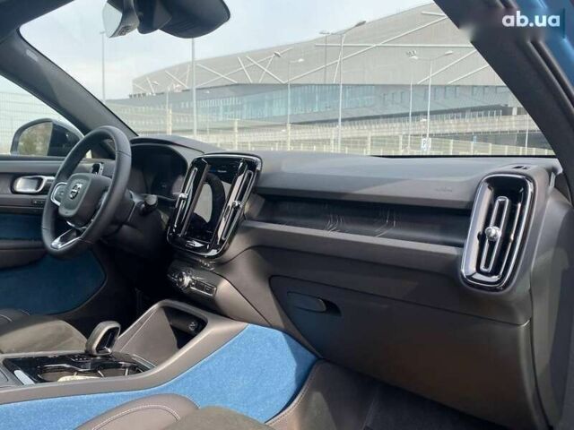 Вольво C40 Recharge, объемом двигателя 0 л и пробегом 51 тыс. км за 30490 $, фото 23 на Automoto.ua