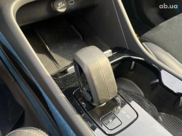 Вольво C40 Recharge, объемом двигателя 0 л и пробегом 51 тыс. км за 30490 $, фото 19 на Automoto.ua