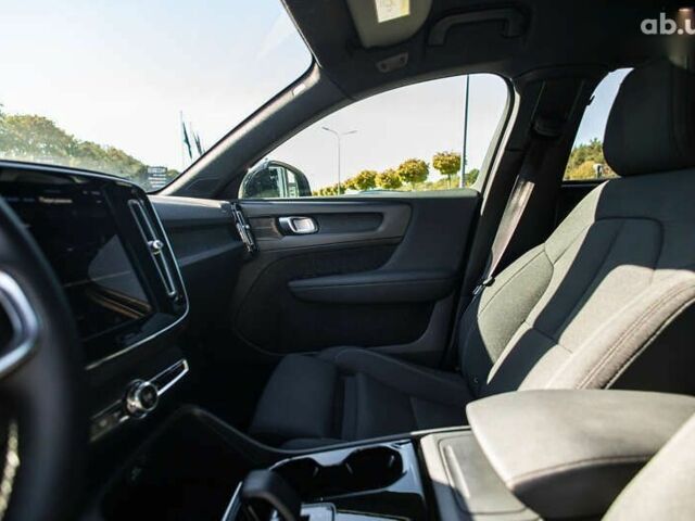 Вольво C40 Recharge, объемом двигателя 0 л и пробегом 61 тыс. км за 33600 $, фото 22 на Automoto.ua