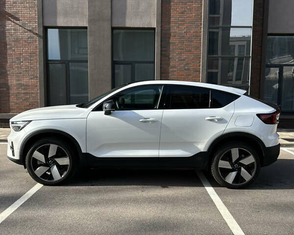 Вольво C40 Recharge, объемом двигателя 0 л и пробегом 1 тыс. км за 34300 $, фото 5 на Automoto.ua