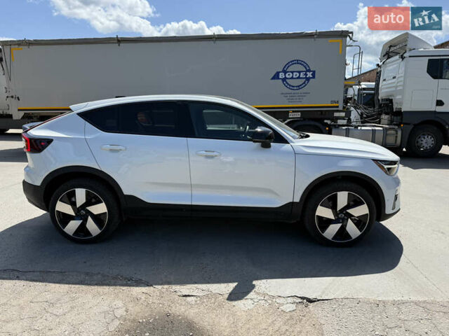 Вольво C40 Recharge, объемом двигателя 0 л и пробегом 1 тыс. км за 36000 $, фото 3 на Automoto.ua