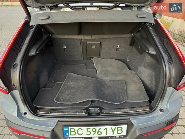 Вольво C40 Recharge, объемом двигателя 0 л и пробегом 18 тыс. км за 30500 $, фото 7 на Automoto.ua