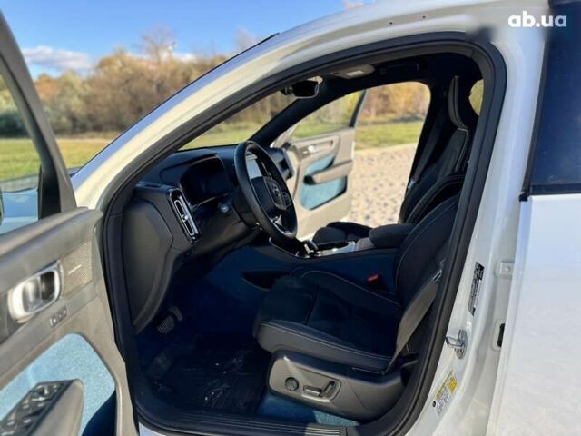 Вольво C40 Recharge, объемом двигателя 0 л и пробегом 43 тыс. км за 31500 $, фото 26 на Automoto.ua