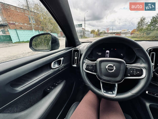 Вольво C40 Recharge, объемом двигателя 0 л и пробегом 53 тыс. км за 27999 $, фото 9 на Automoto.ua