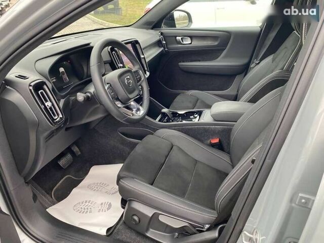 Вольво C40 Recharge, объемом двигателя 0 л и пробегом 24 тыс. км за 35900 $, фото 8 на Automoto.ua