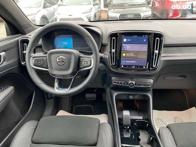 Вольво C40 Recharge, объемом двигателя 0 л и пробегом 24 тыс. км за 35900 $, фото 13 на Automoto.ua