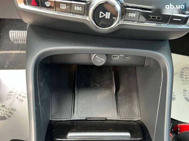 Вольво C40 Recharge, об'ємом двигуна 0 л та пробігом 24 тис. км за 33400 $, фото 19 на Automoto.ua