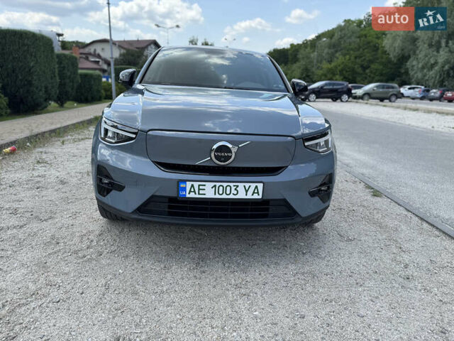 Серый Вольво C40 Recharge, объемом двигателя 0 л и пробегом 41 тыс. км за 31900 $, фото 4 на Automoto.ua