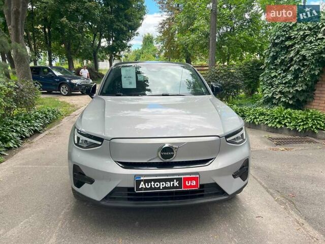 Серый Вольво C40 Recharge, объемом двигателя 0 л и пробегом 21 тыс. км за 40390 $, фото 1 на Automoto.ua