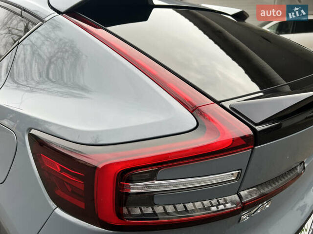 Серый Вольво C40 Recharge, объемом двигателя 0 л и пробегом 12 тыс. км за 29500 $, фото 26 на Automoto.ua