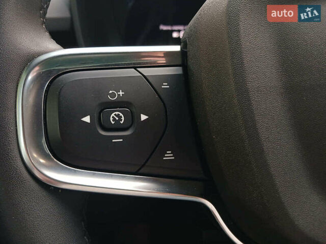 Серый Вольво C40 Recharge, объемом двигателя 0 л и пробегом 21 тыс. км за 41790 $, фото 16 на Automoto.ua