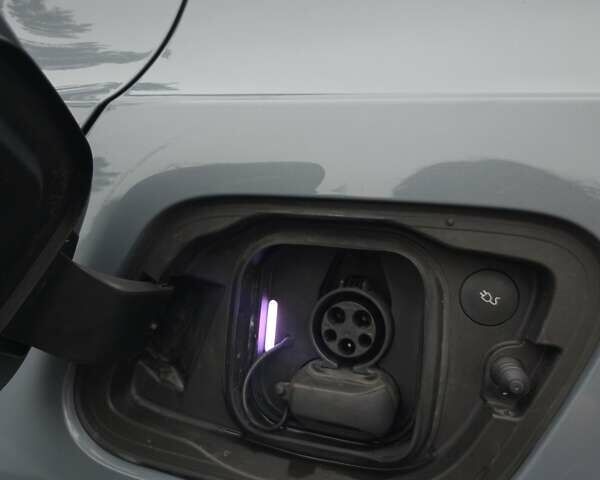 Сірий Вольво C40 Recharge, об'ємом двигуна 0 л та пробігом 68 тис. км за 27900 $, фото 3 на Automoto.ua