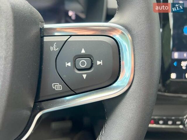 Серый Вольво C40 Recharge, объемом двигателя 0 л и пробегом 21 тыс. км за 40390 $, фото 15 на Automoto.ua
