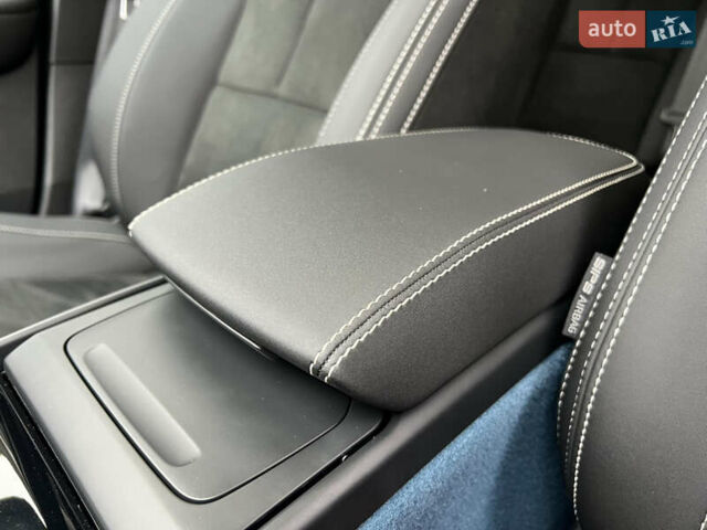 Серый Вольво C40 Recharge, объемом двигателя 0 л и пробегом 12 тыс. км за 29500 $, фото 42 на Automoto.ua