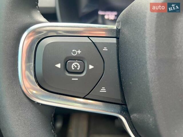 Серый Вольво C40 Recharge, объемом двигателя 0 л и пробегом 21 тыс. км за 40390 $, фото 14 на Automoto.ua