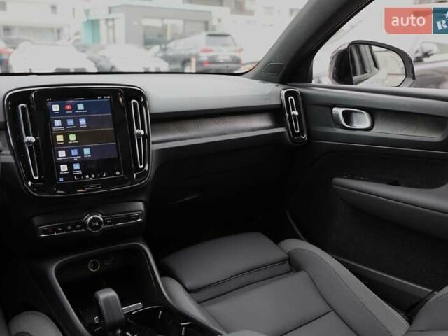 Серый Вольво C40 Recharge, объемом двигателя 0 л и пробегом 19 тыс. км за 31000 $, фото 12 на Automoto.ua