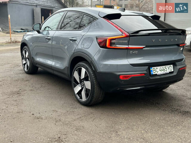 Серый Вольво C40 Recharge, объемом двигателя 0 л и пробегом 12 тыс. км за 29500 $, фото 4 на Automoto.ua