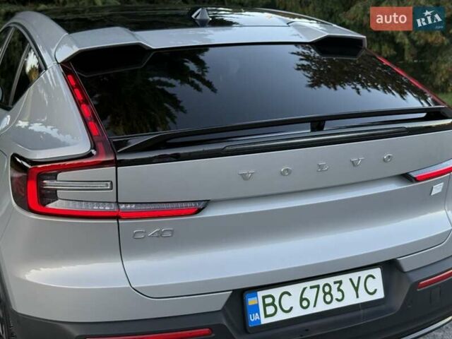 Серый Вольво C40 Recharge, объемом двигателя 0 л и пробегом 27 тыс. км за 29900 $, фото 8 на Automoto.ua
