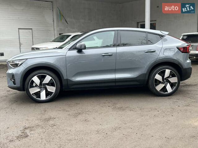 Серый Вольво C40 Recharge, объемом двигателя 0 л и пробегом 12 тыс. км за 29500 $, фото 2 на Automoto.ua