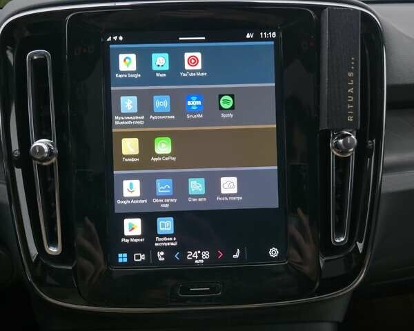 Сірий Вольво C40 Recharge, об'ємом двигуна 0 л та пробігом 68 тис. км за 27900 $, фото 16 на Automoto.ua