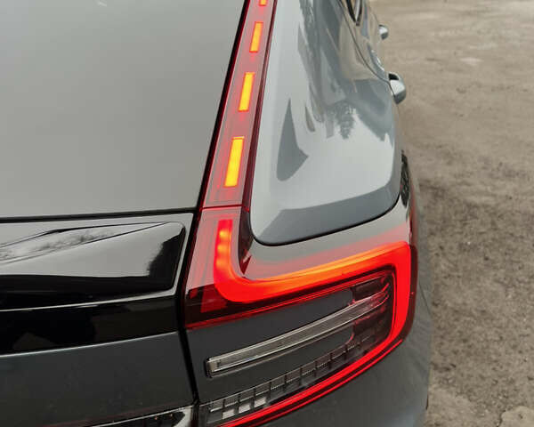 Серый Вольво C40 Recharge, объемом двигателя 0 л и пробегом 12 тыс. км за 29500 $, фото 29 на Automoto.ua